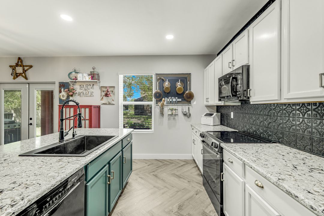 26701 Lincoln Ave, Bonita Springs, FL 34135