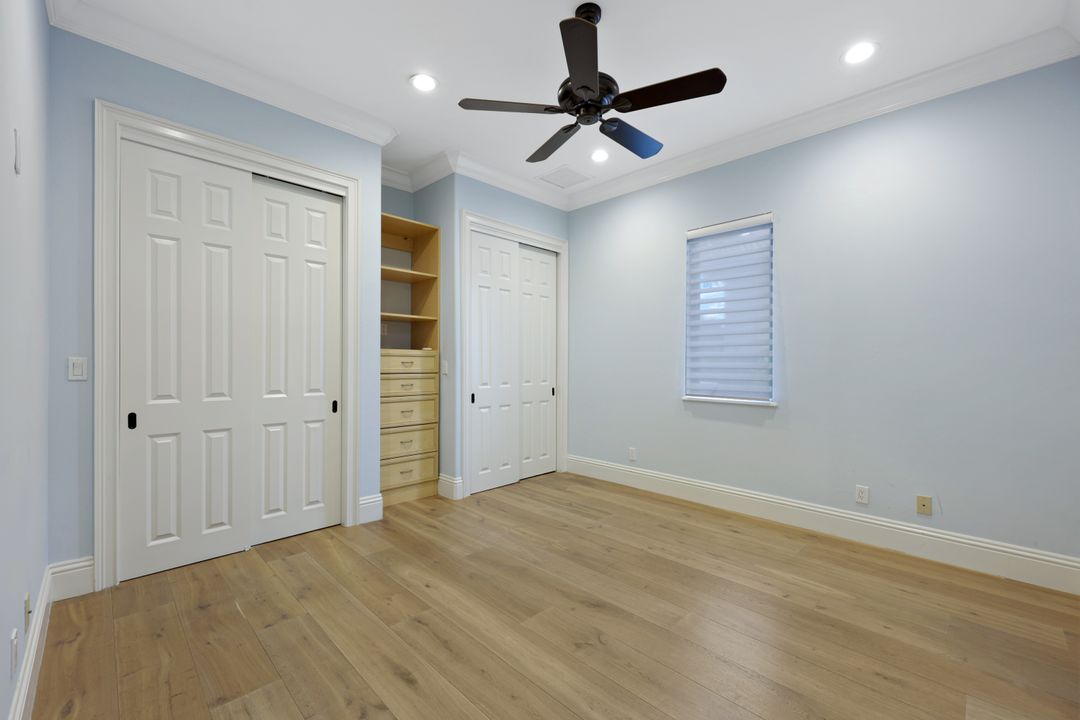 1725 Supreme Ct, Naples, FL 34110