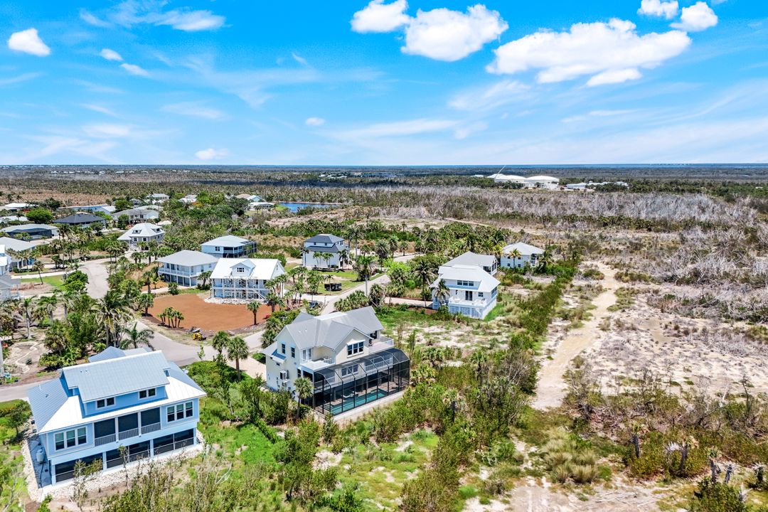 654 Sea Oats Dr, Sanibel, FL 33957