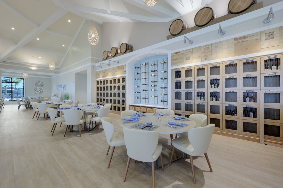 8950 Weathered Stone Dr, Naples, FL 34120