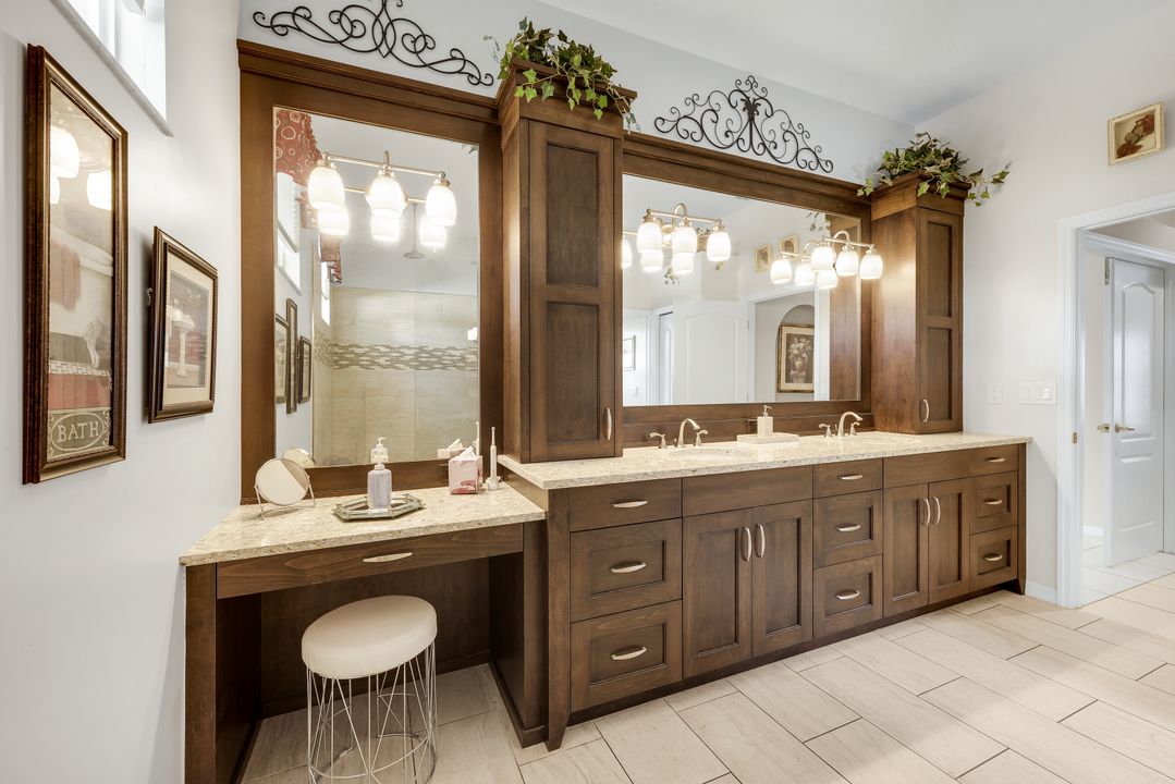 26370 Summer Greens Dr, Bonita Springs, FL 34135