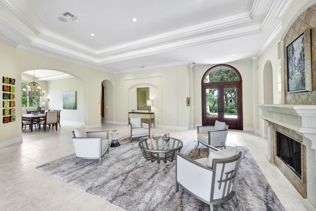 11993 Collier's Reserve Dr, Naples, FL 34110