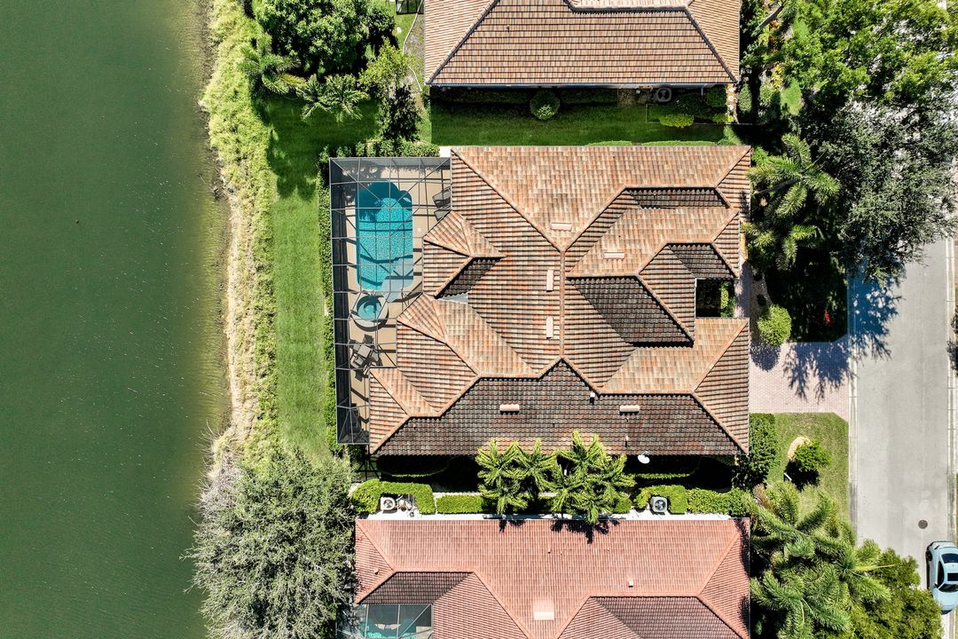 10168 Avonleigh Dr, Bonita Springs, FL 34135