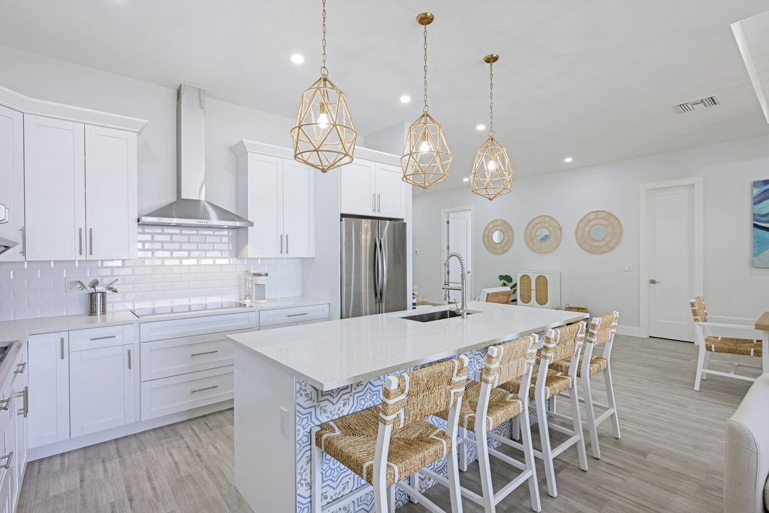 27 2nd St, Bonita Springs, FL 34134