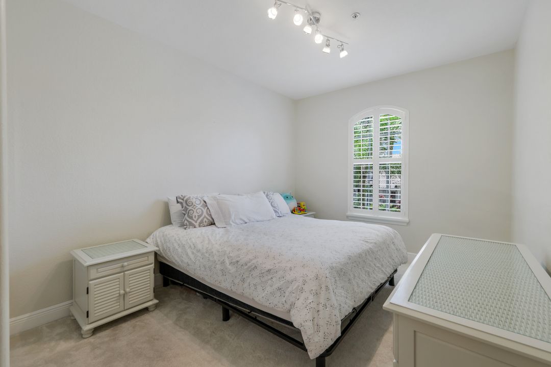 12858 Carrington Cir #201, Naples, FL 34105