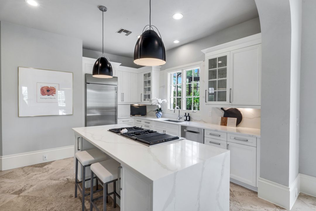 4650 Via Roma, Bonita Springs, FL 34134