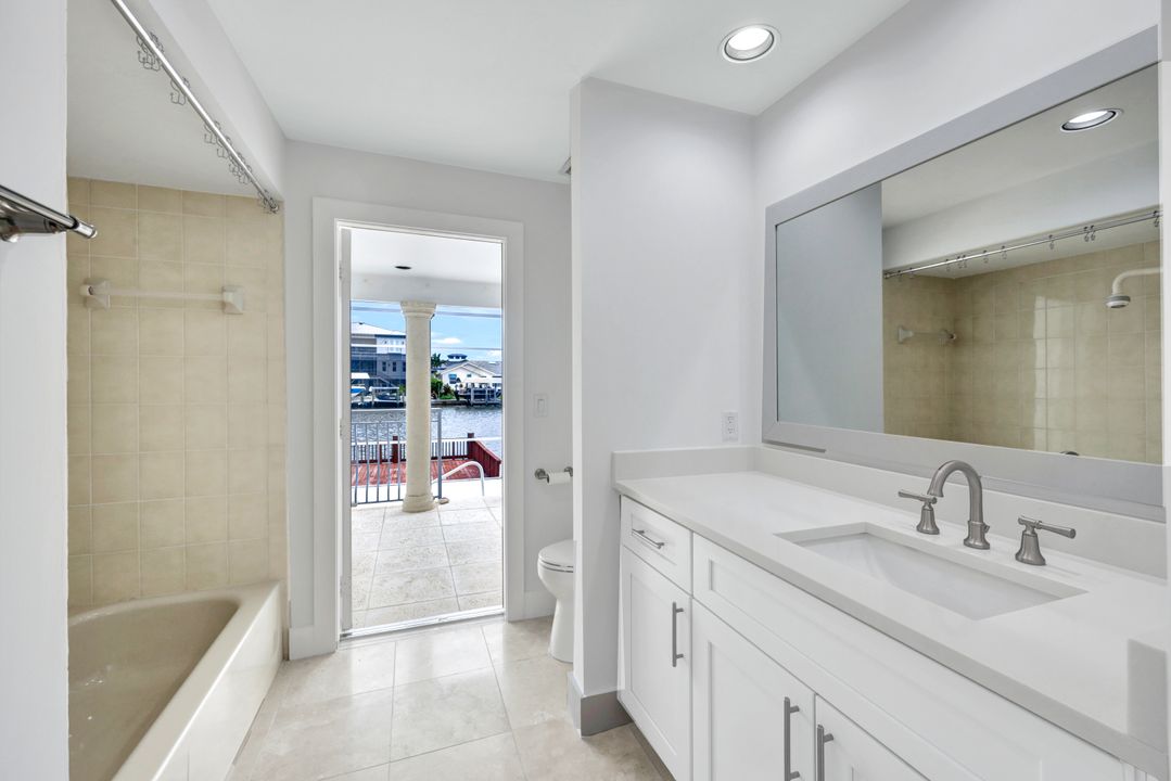 396 Conners Ave, Naples, FL 34108