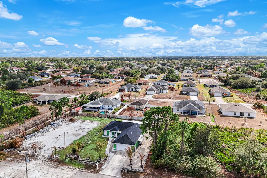 2917 4th St SW, Lehigh Acres, FL 33976
