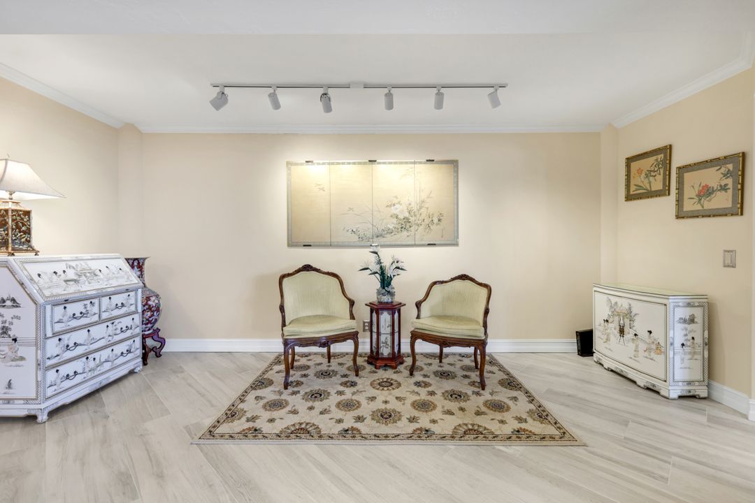 4041 Gulf Shore Blvd N #403, Naples, FL 34103