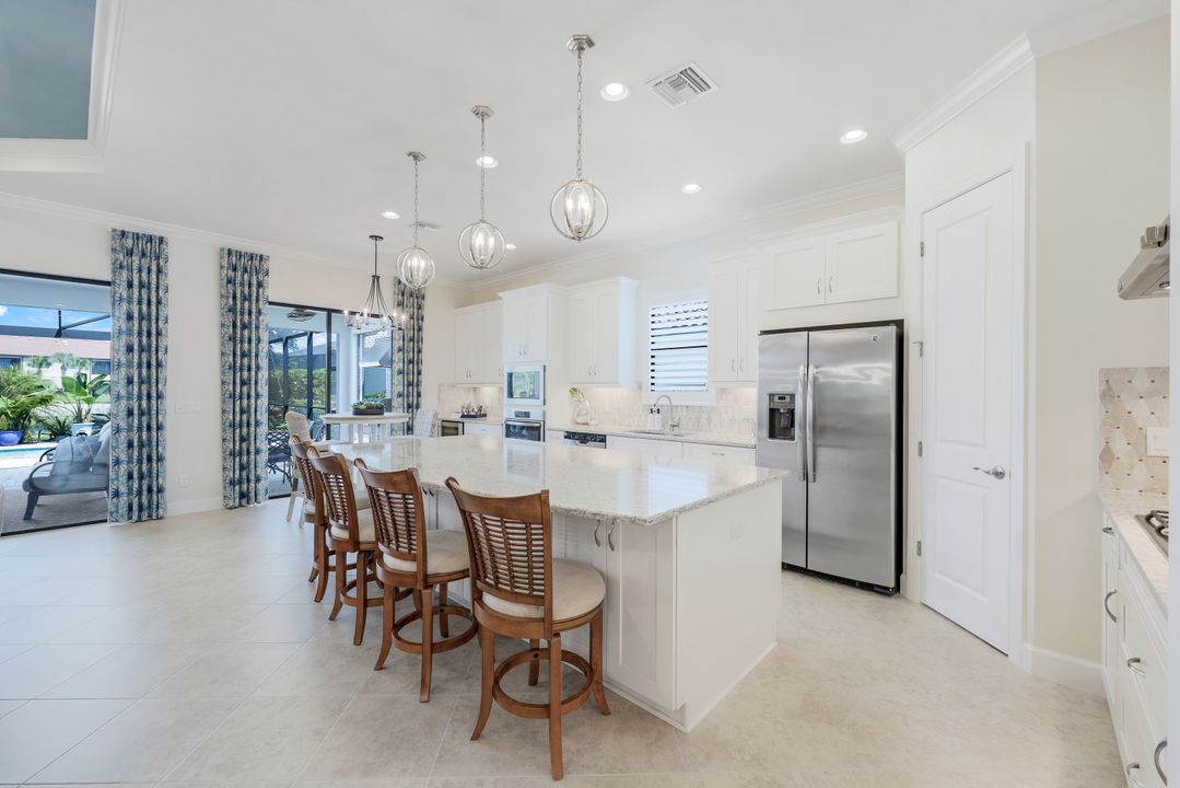 9465 Terresina Dr, Naples, FL 34119