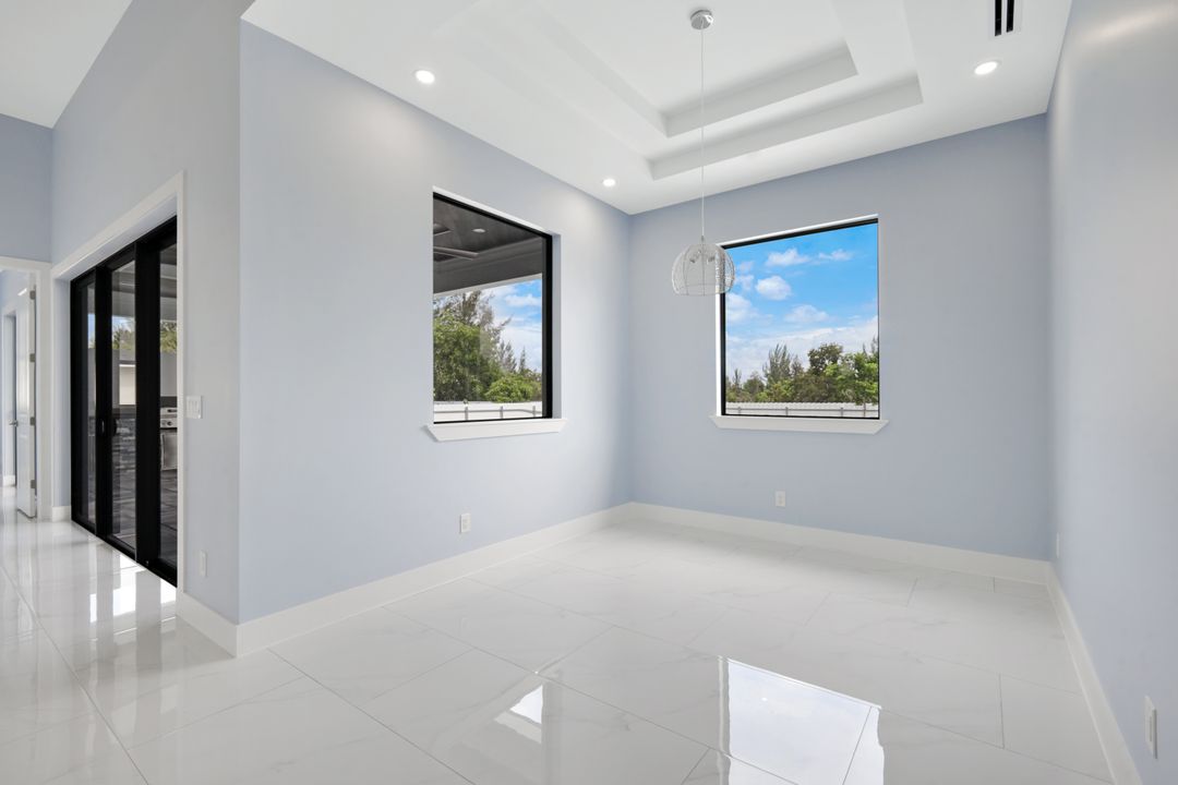 2917 NW 27th St, Cape Coral, FL 33993