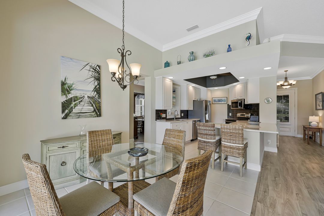 3964 Upolo Ln, Naples, FL 34119