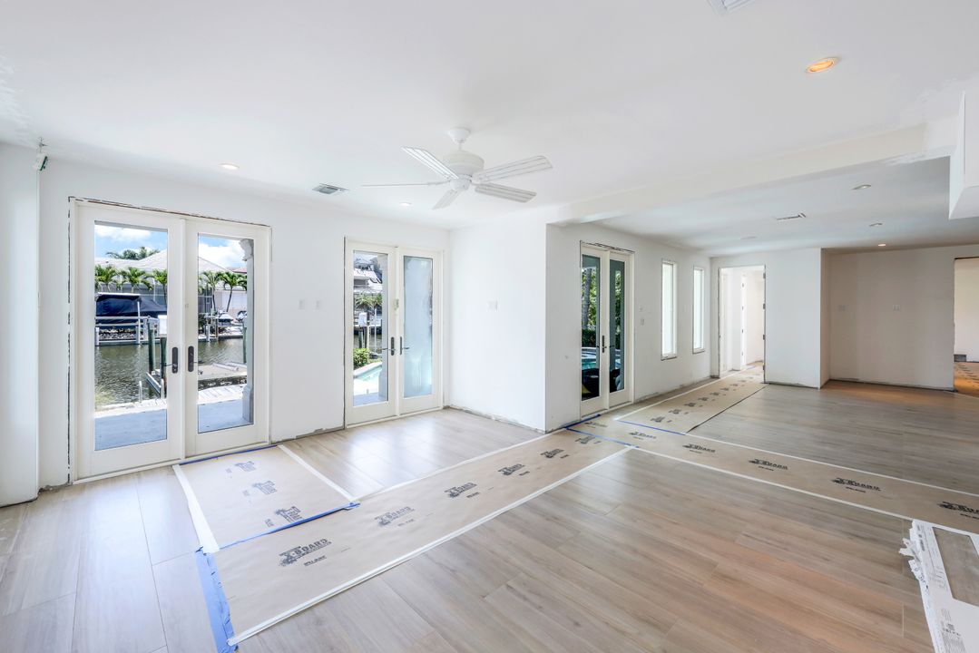 169 Conners Ave, Naples, FL 34108