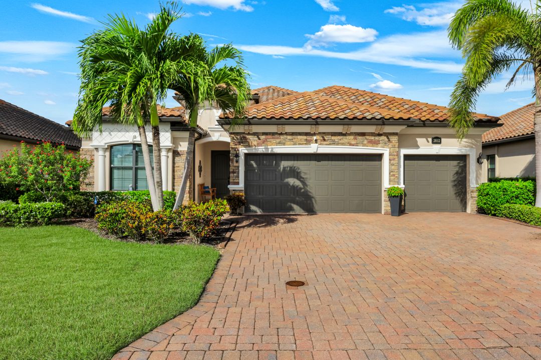 28112 Kerry Ct, Bonita Springs, FL 34135