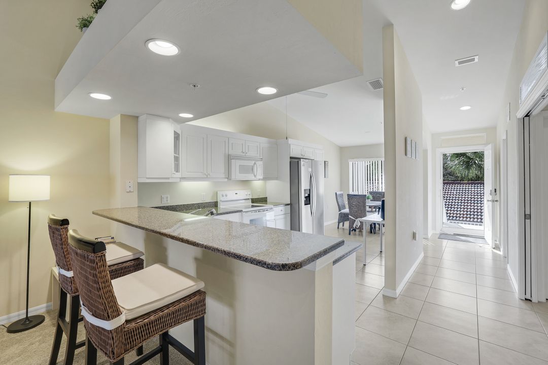 2373 Hidden Lake Ct #10, Naples, FL 34112