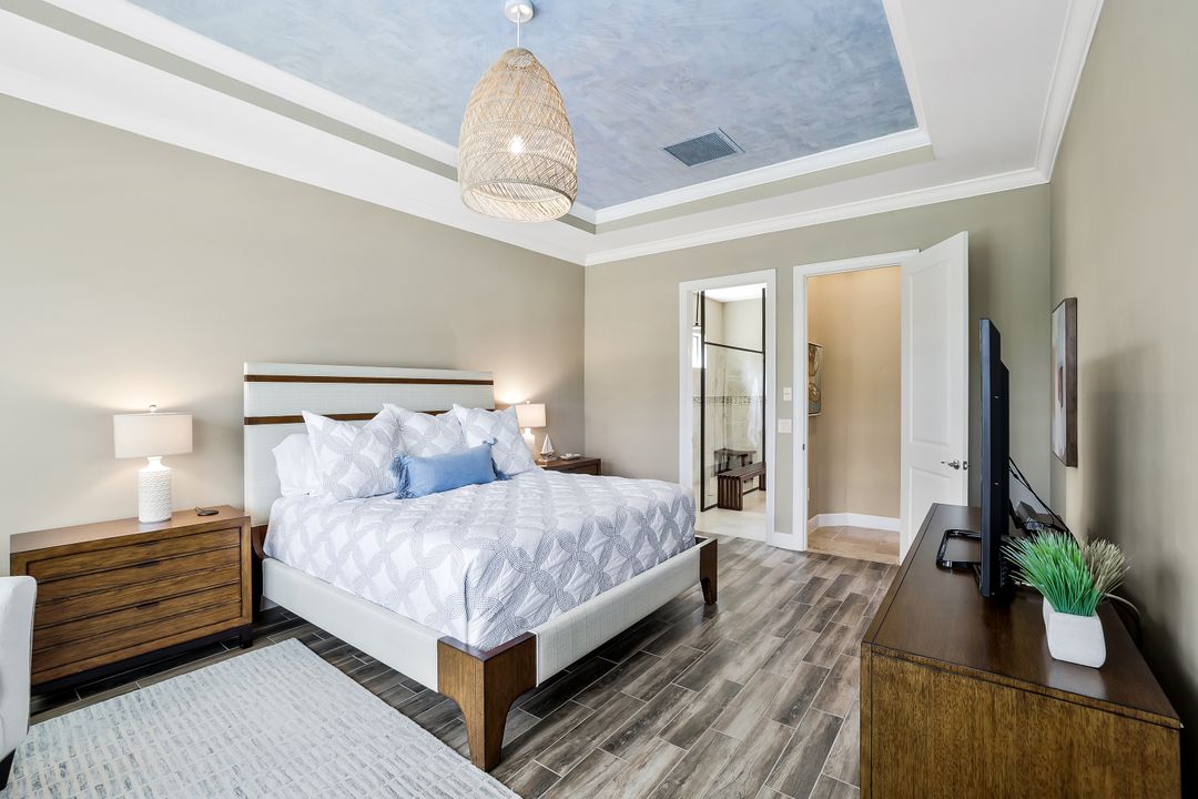 9568 Mussorie Ct, Naples, FL 34114