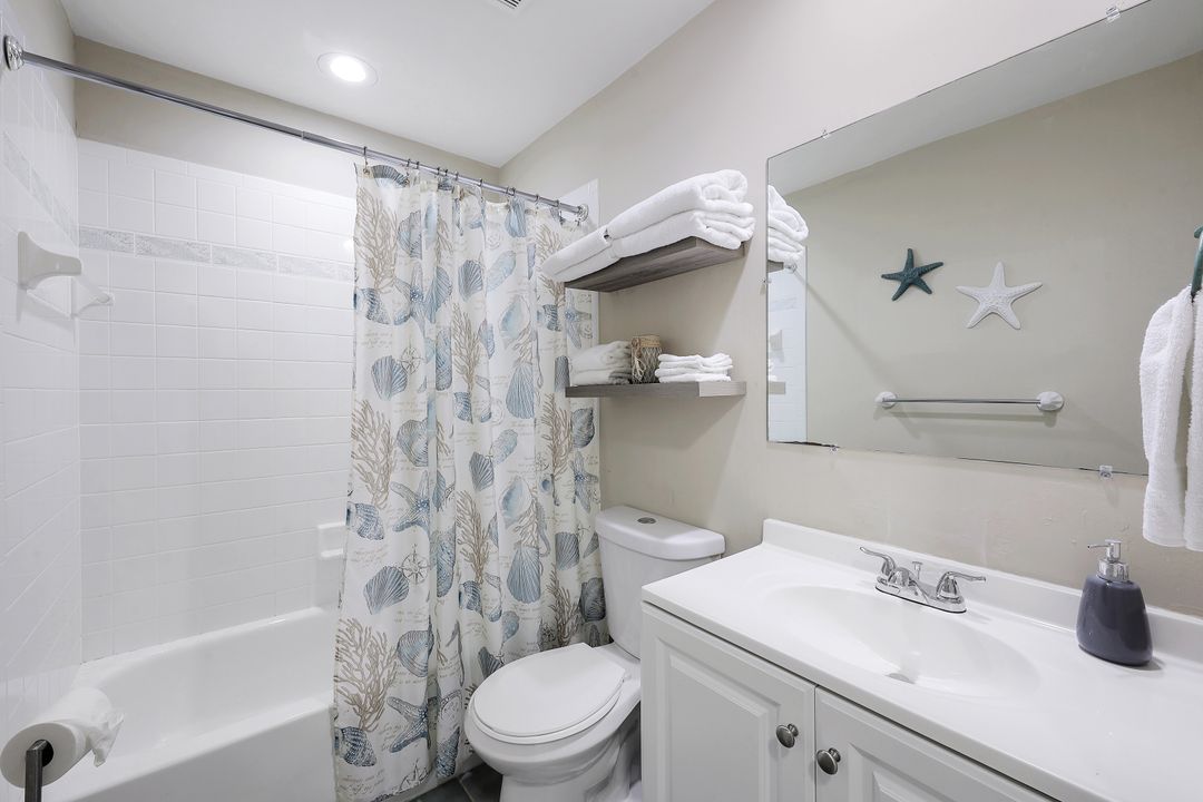 123 Cyrus St, Marco Island, FL 34145