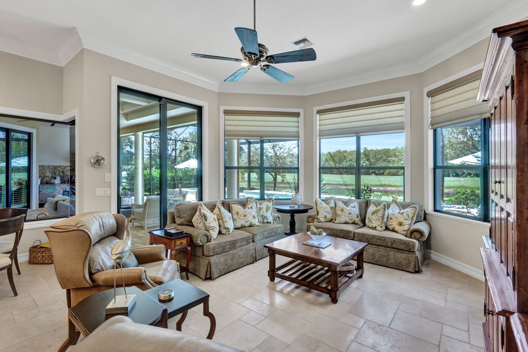 12194 Wicklow Ln, Naples, FL 34120