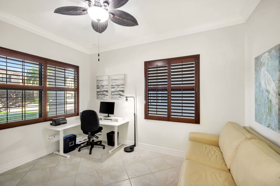 3706 Pleasant Springs Dr, Naples, FL 34119