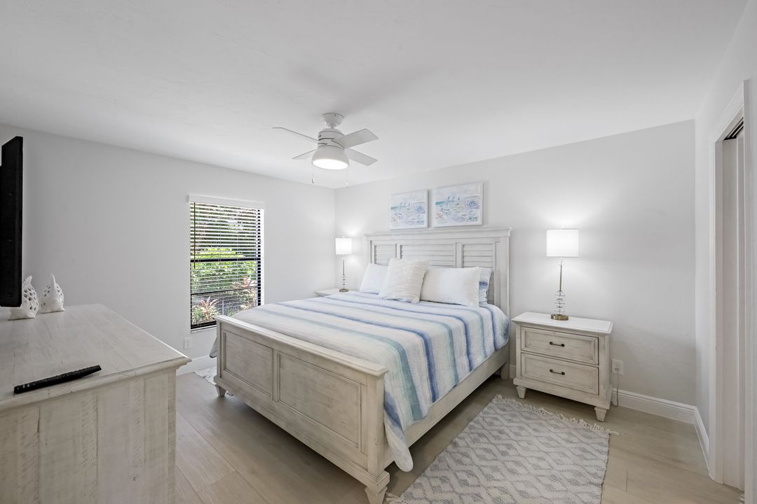 600 Neapolitan Way #142, Naples, FL 34103