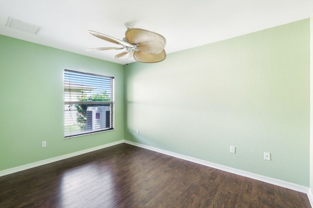 3325 SW 5th Pl, Cape Coral, FL 33914