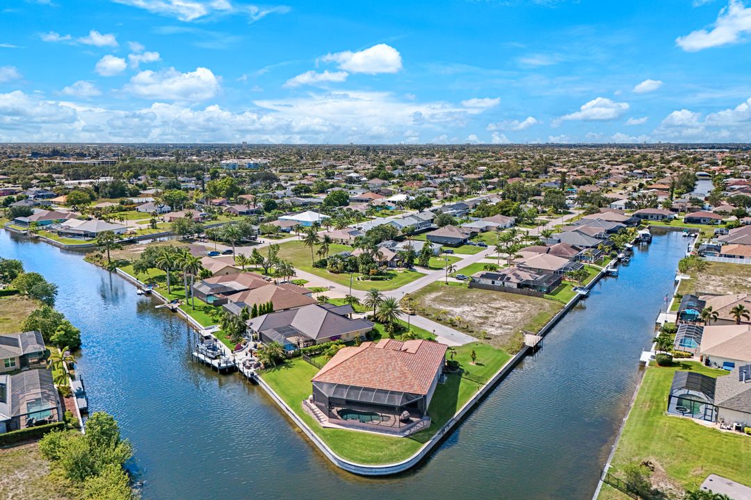 225 SW 12th Terrace, Cape Coral, FL 33991