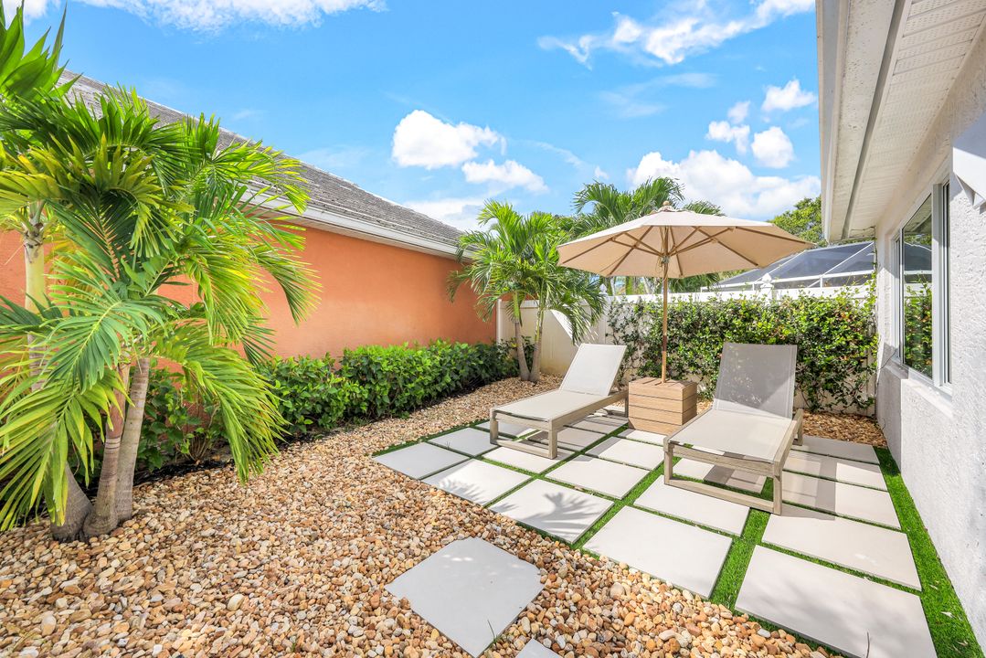 1262 Silverstrand Dr, Naples, FL 34110