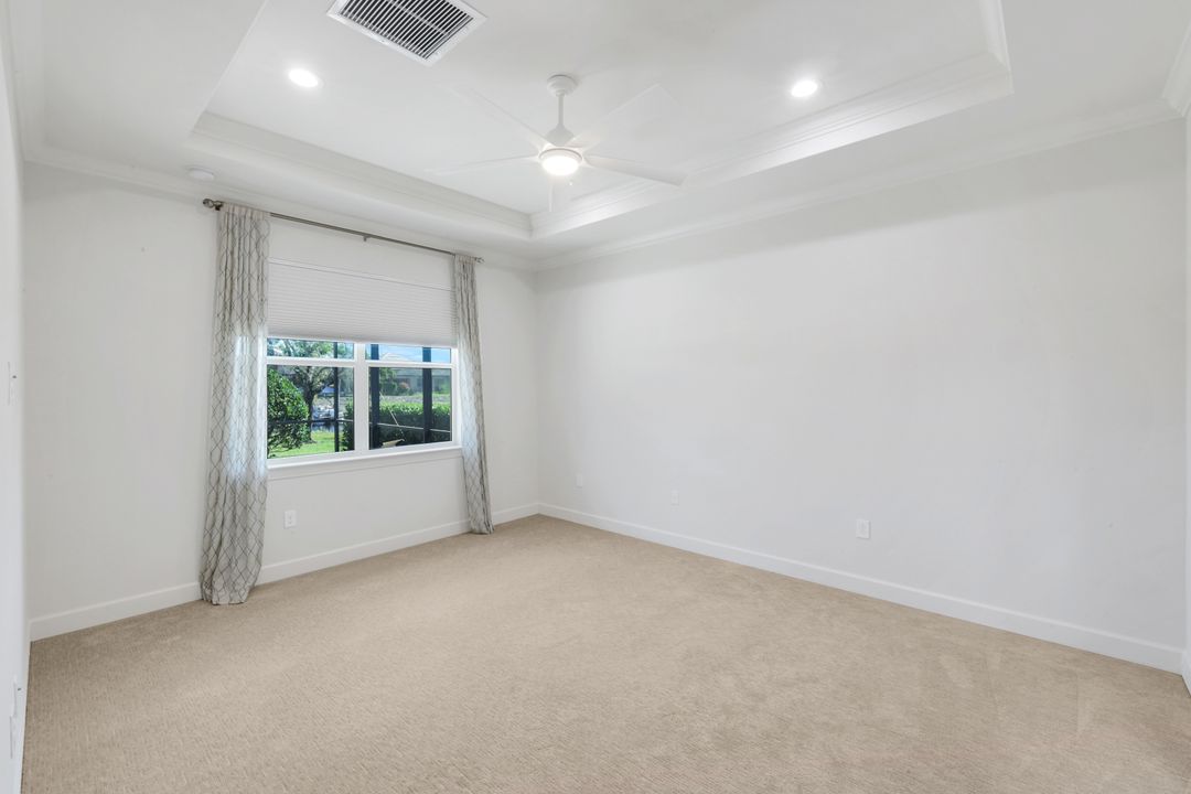 9179 Flint Ct, Naples, FL 34120