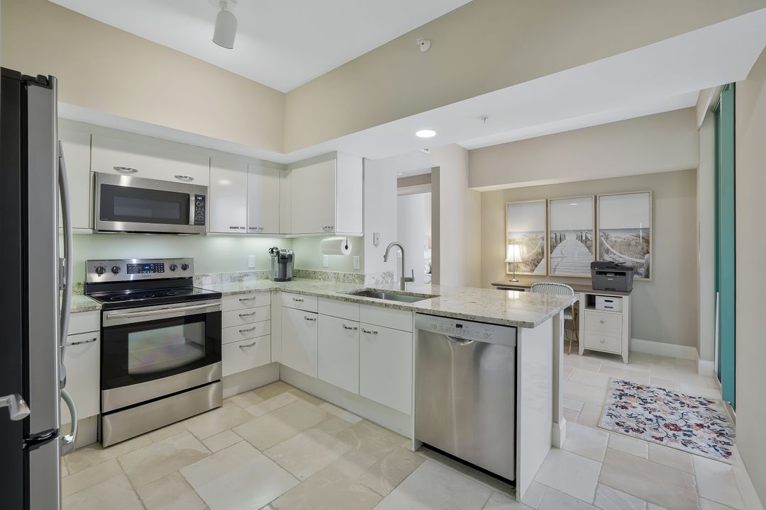 980 Cape Marco Dr #1006, Marco Island, FL 34145