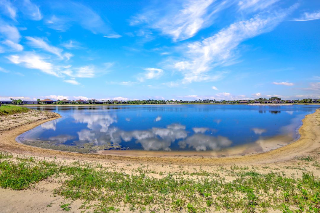 14704 Kelson Cir, Naples, FL 34114