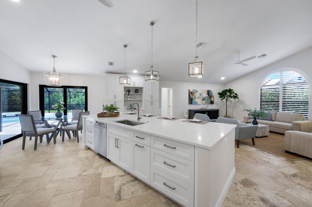 235 Silverado Dr, Naples, FL 34119