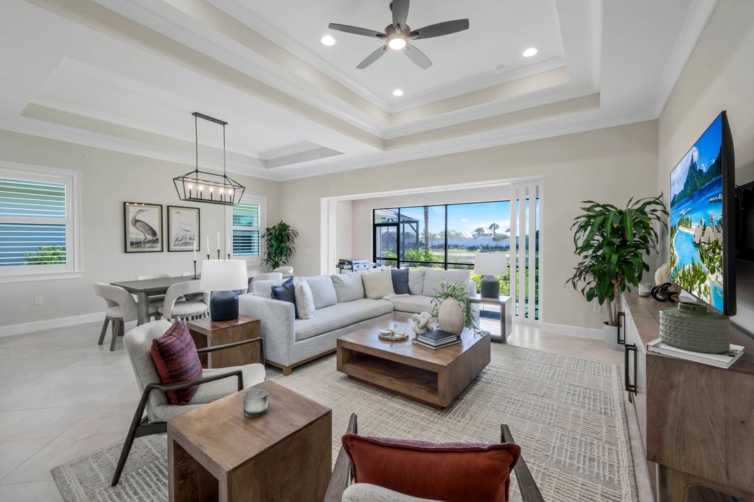 8850 Calypso Ct, Naples, FL 34112