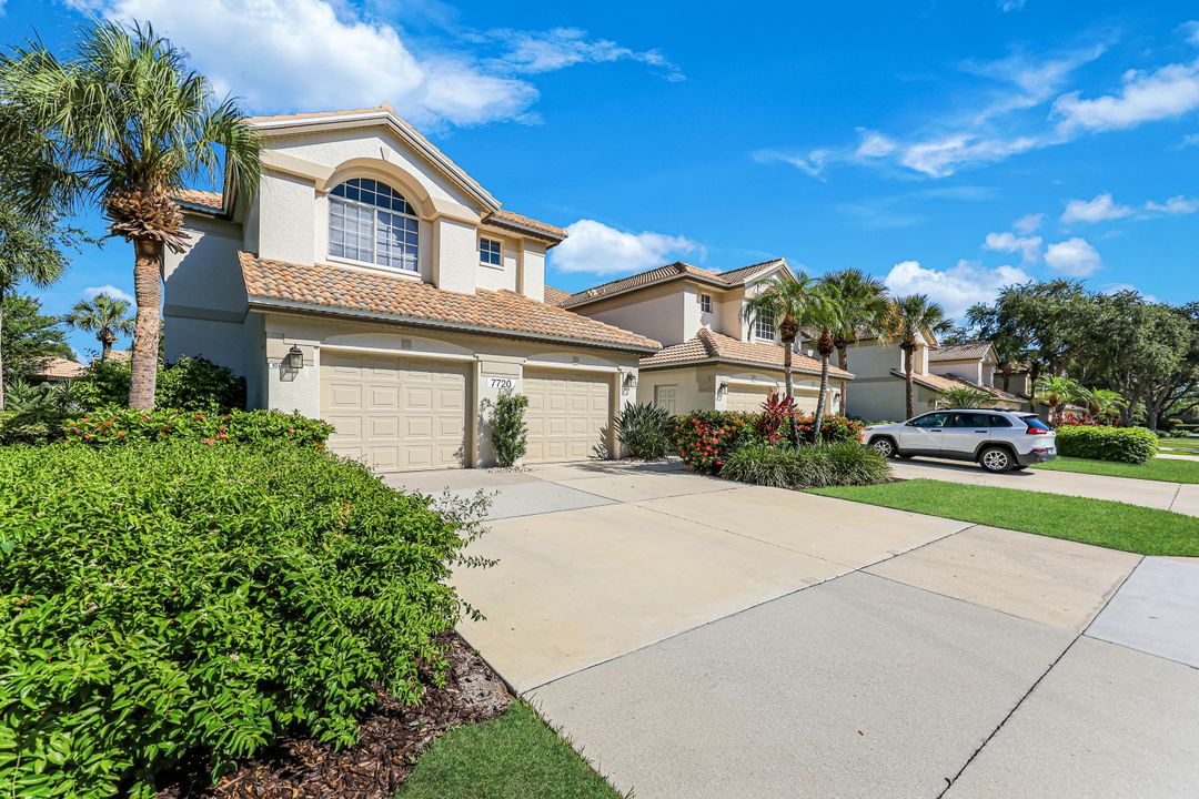 7720 Gardner Dr  #201, Naples, FL 34109