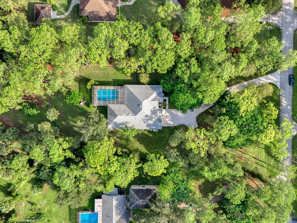 661 27th St NW, Naples, FL 34120