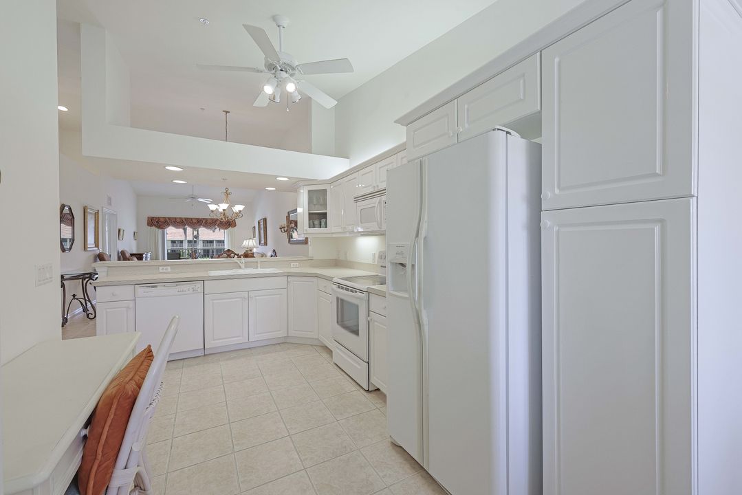 2386 Magnolia Ave #8, Naples, FL 34112