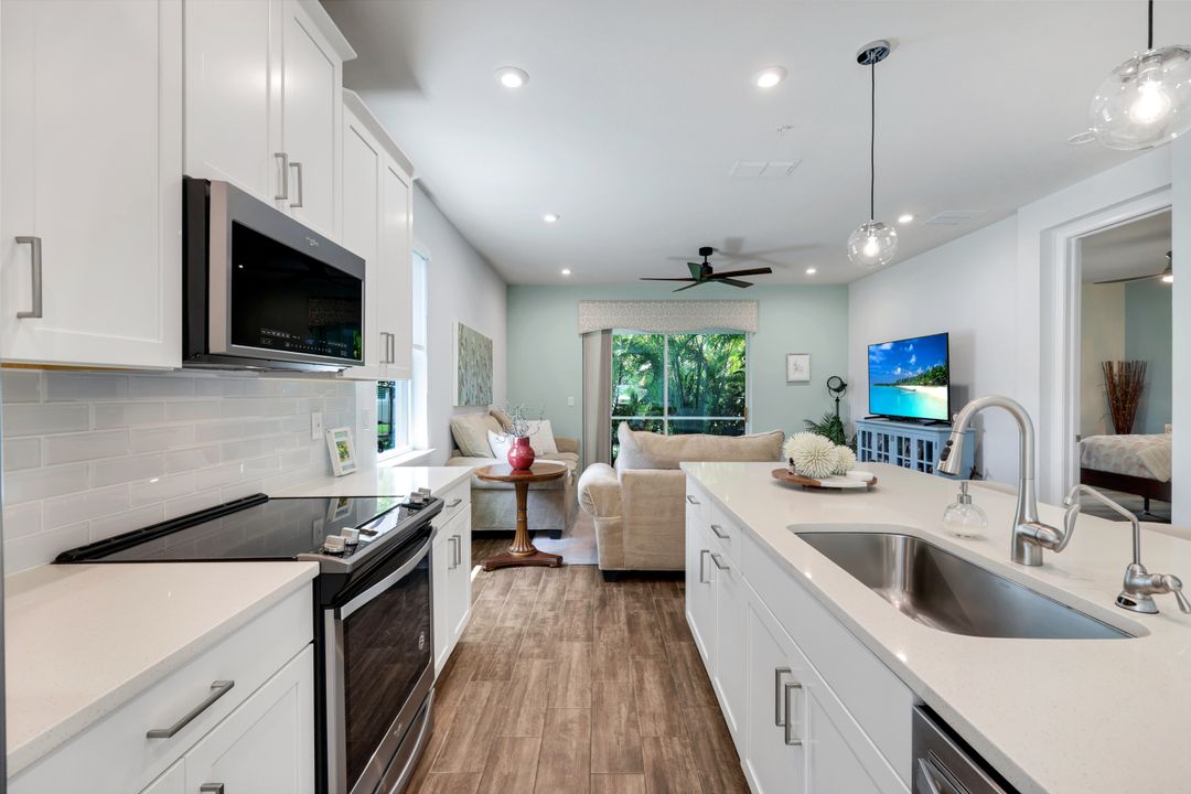 4619 Arboretum Cir #101, Naples, FL 34112