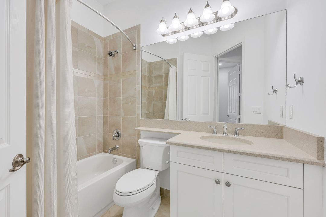 13670 Mandarin Cir, Naples, FL 34109