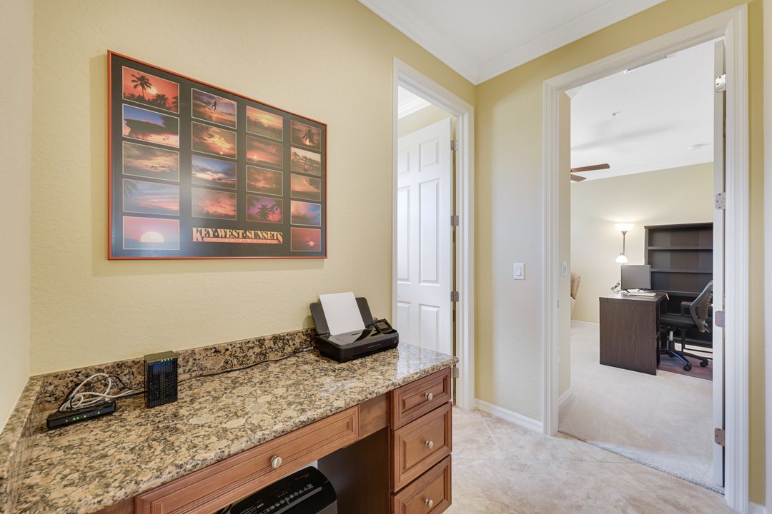 9027 Alturas Ln #3304, Naples, FL 34113