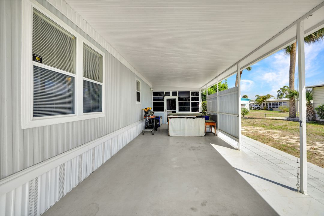 27543 Hoenie Dr, Bonita Springs, FL 34135