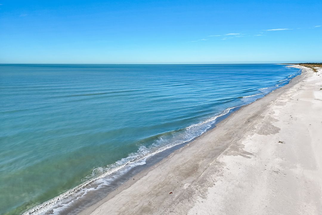 4353 Gulf Pines Dr, Sanibel, FL 33957