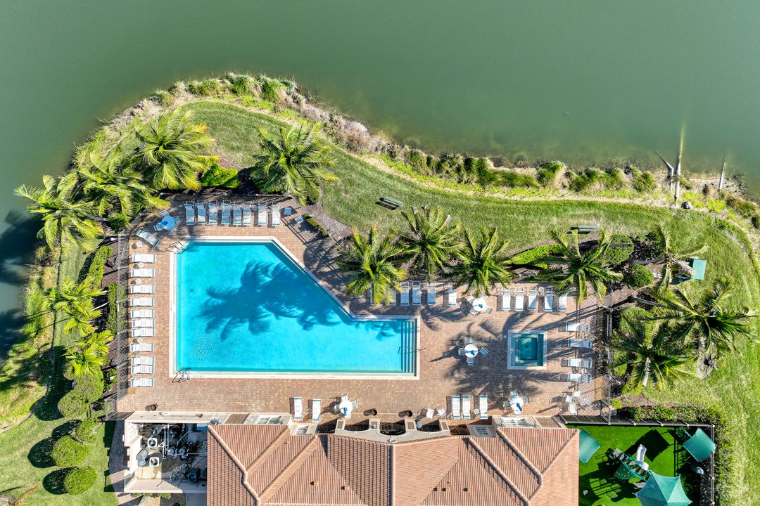 3827 Clearbrook Ln, Fort Myers, FL 33966