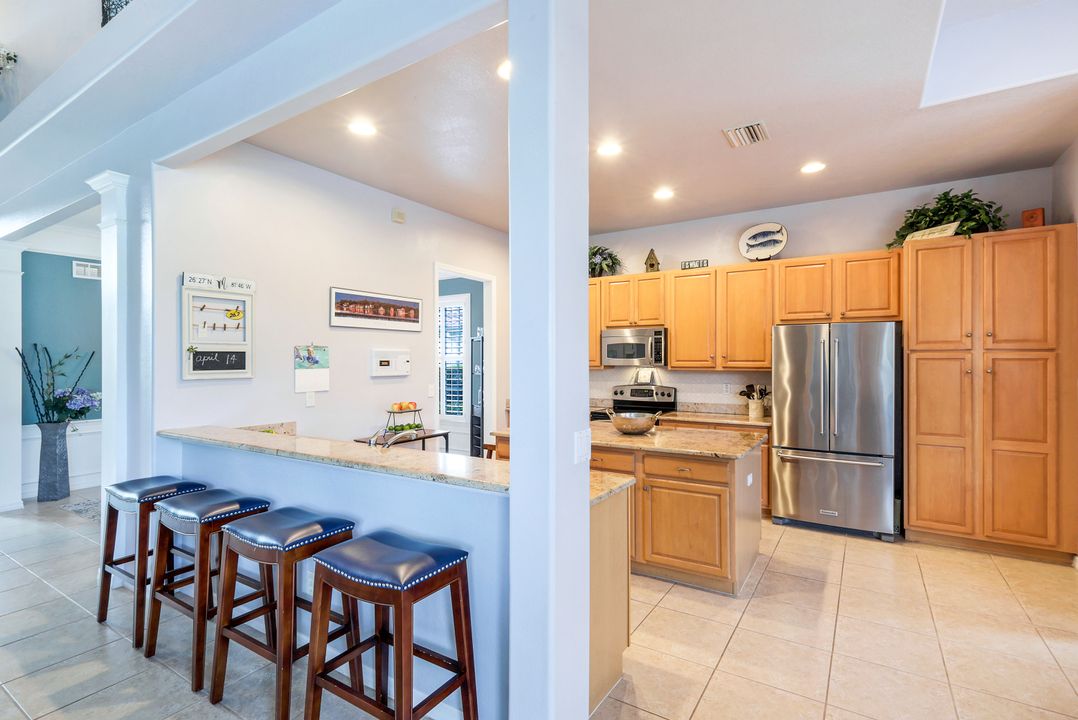 10049 St Moritz Dr, Miromar Lakes, FL 33913