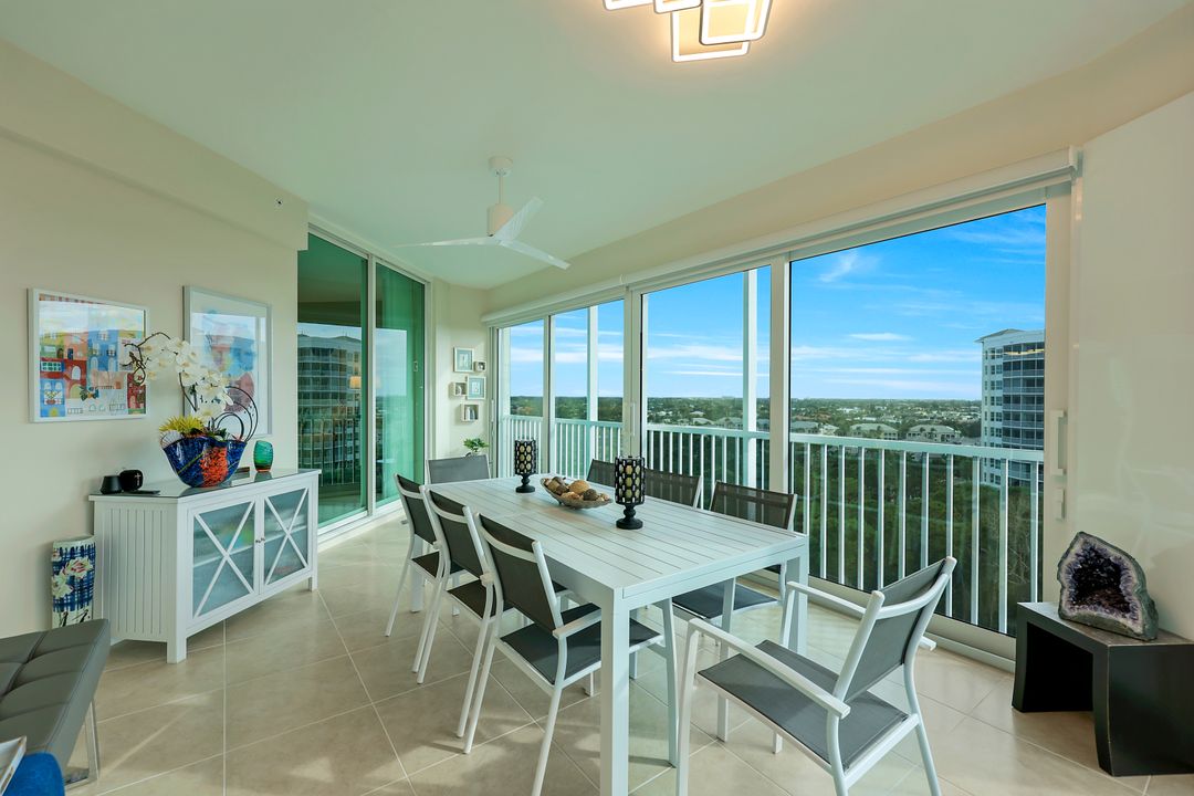 295 Grande Way #801, Naples, FL 34110