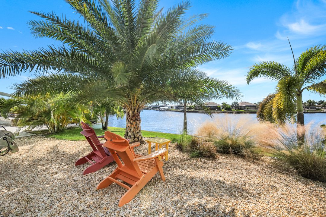 1000 NW 37th Pl, Cape Coral, FL 33993