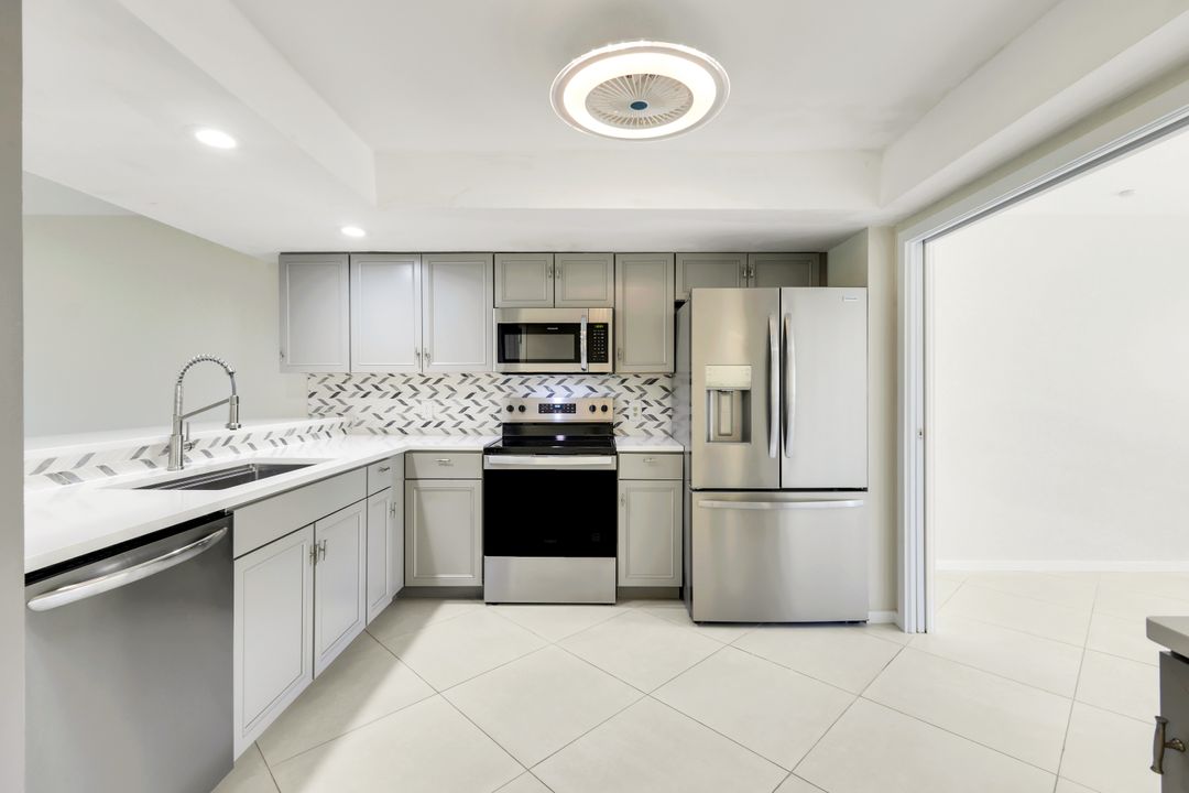 16460 Timberlakes Dr #103, Fort Myers, FL 33908