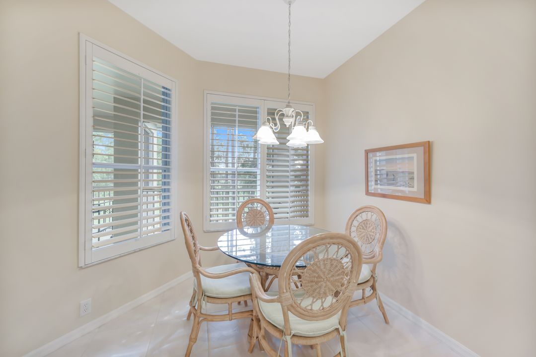 8545 Danbury Blvd #204, Naples, FL 34120