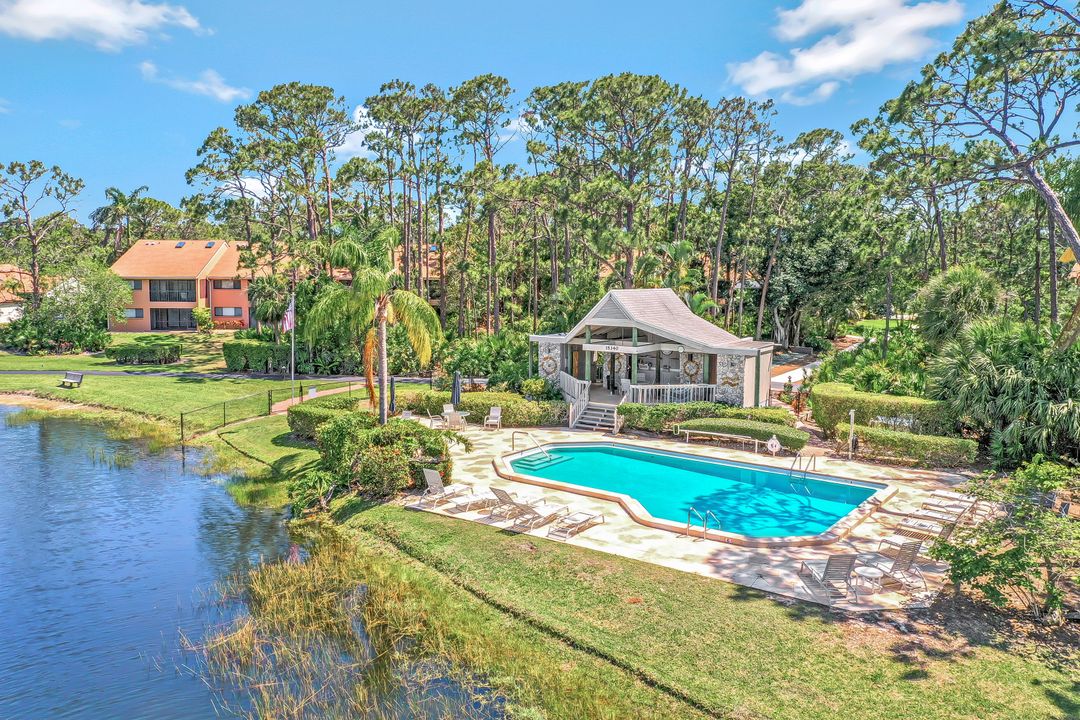 359 Bay Forest Dr  #1B, Naples, FL 34110