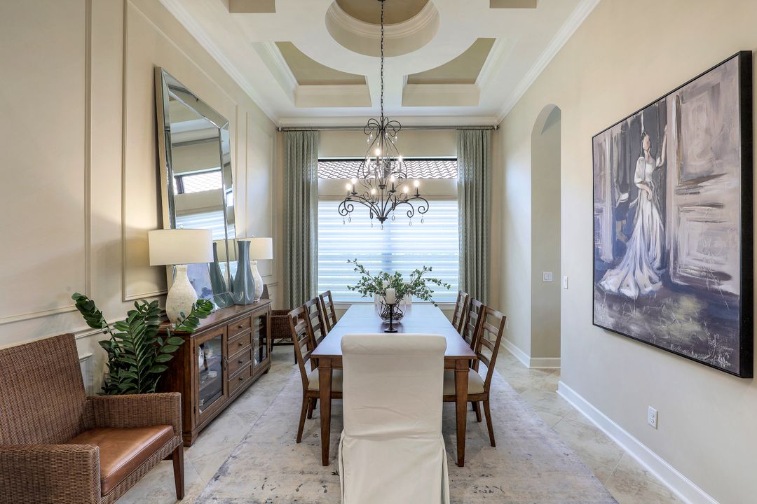 8828 Savona Ct, Naples, FL 34119