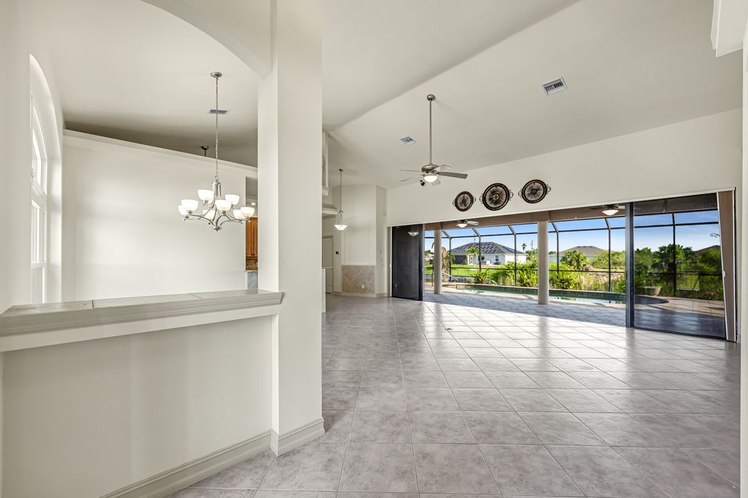 907 NW 18th St, Cape Coral, FL 33993