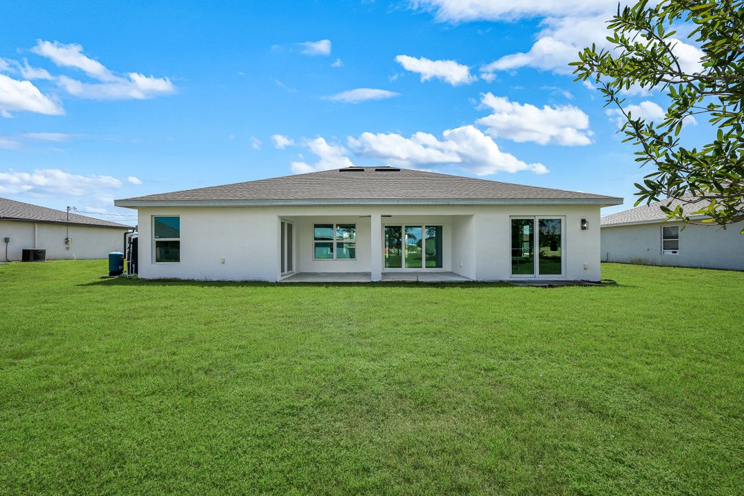 4408 NE 21st Pl, Cape Coral, FL 33909